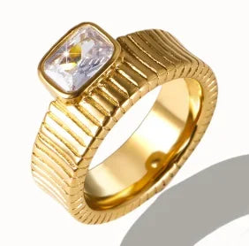 Zircon Inlay Ring – Waterproof Stainless Steel